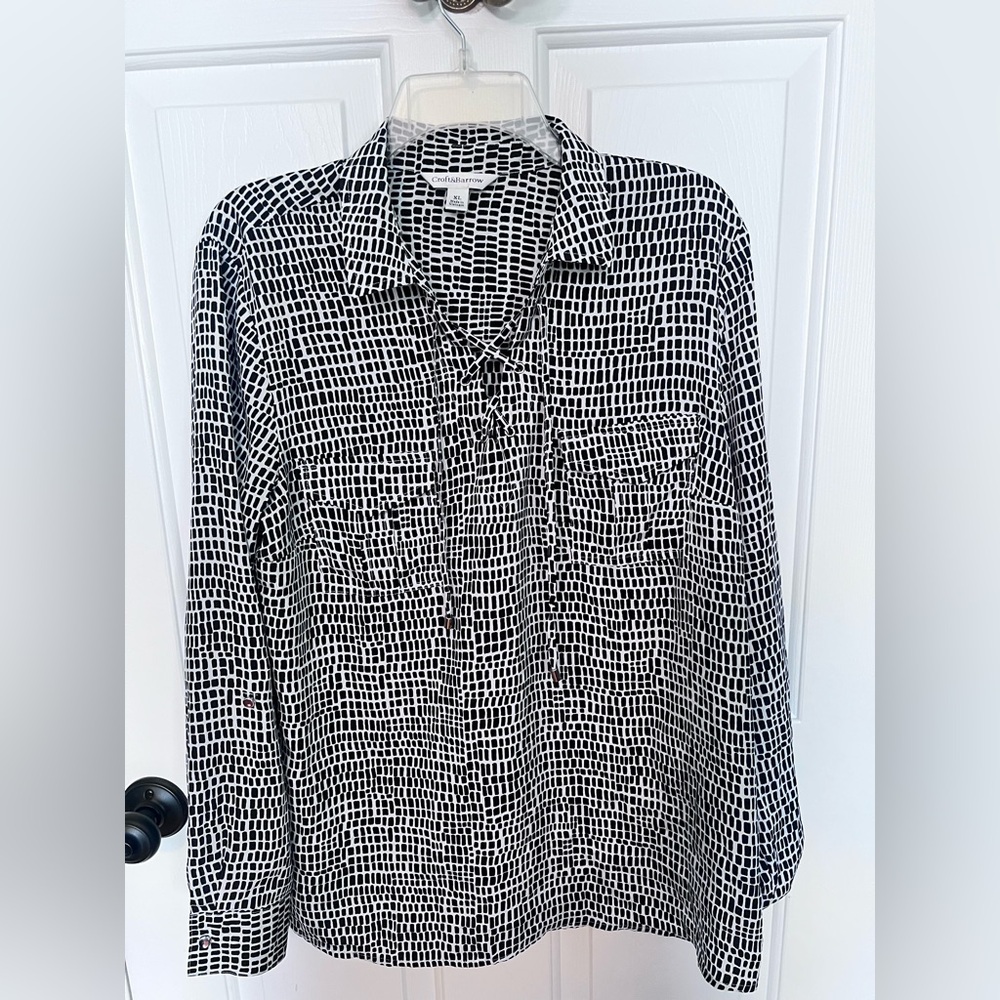 Croft & Barrow Monochrome Patterned Top